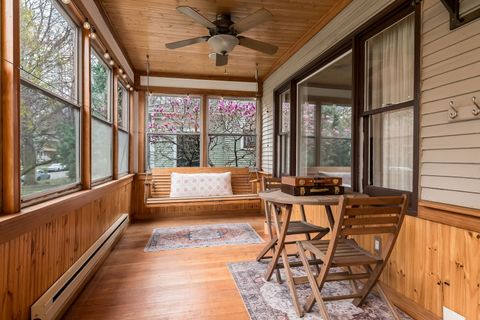 Tiny photo for 419 N Taylor Avenue, Oak Park, IL 60302 (MLS # 12616856)