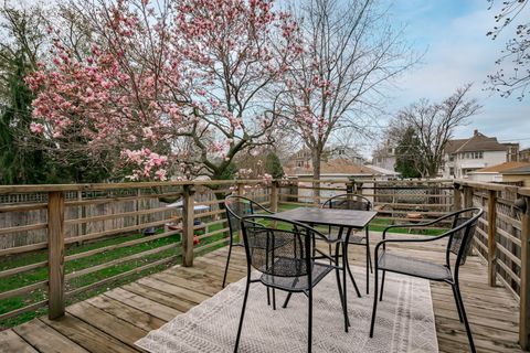 Tiny photo for 419 N Taylor Avenue, Oak Park, IL 60302 (MLS # 12616856)