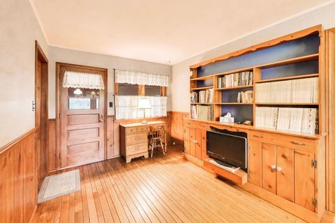 Tiny photo for 8012 Davis Street, Niles, IL 60714 (MLS # 12609051)