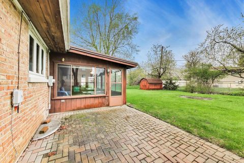Tiny photo for 8012 Davis Street, Niles, IL 60714 (MLS # 12609051)