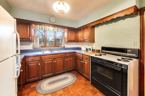 Tiny photo for 8012 Davis Street, Niles, IL 60714 (MLS # 12609051)