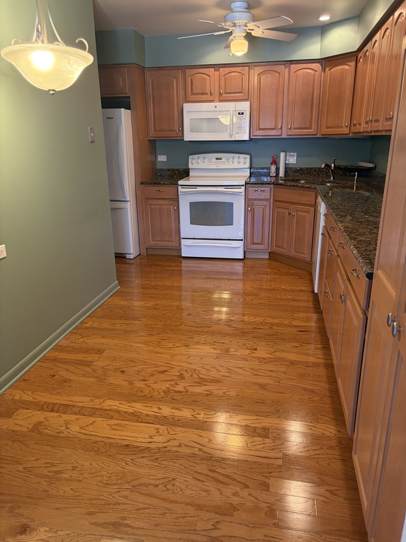 101 Lake Hinsdale Drive 205