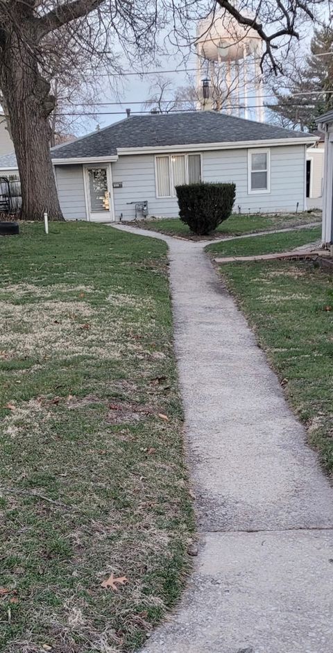 Tiny photo for 18237 Oakwood Avenue, Lansing, IL 60438 (MLS # 12602668)