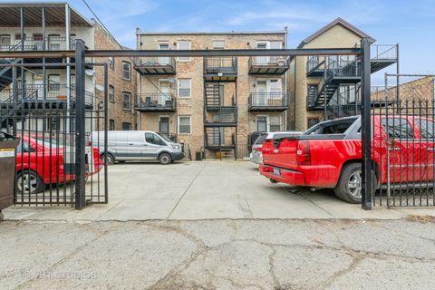 Tiny photo for 6320 S Greenwood Avenue #2, Chicago, IL 60637 (MLS # 12502907)