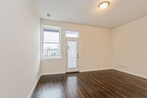 Tiny photo for 6320 S Greenwood Avenue #2, Chicago, IL 60637 (MLS # 12502907)