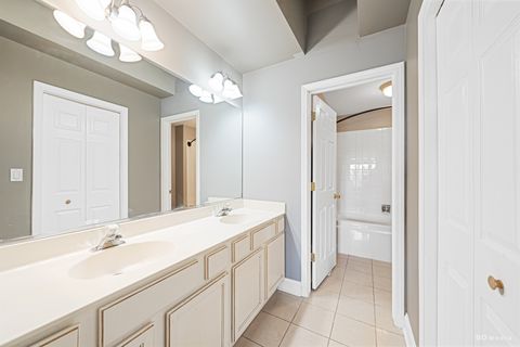 Tiny photo for 7925 BELLE RIVE Court, Tinley Park, IL 60477 (MLS # 12483781)
