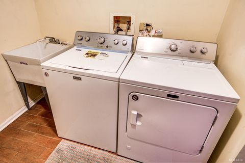 Tiny photo for 7925 BELLE RIVE Court, Tinley Park, IL 60477 (MLS # 12483781)