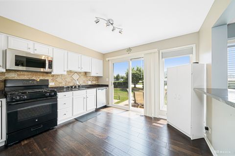 Tiny photo for 7925 BELLE RIVE Court, Tinley Park, IL 60477 (MLS # 12483781)
