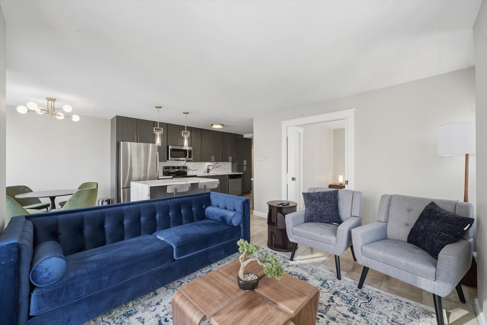 30 E Huron Street 907