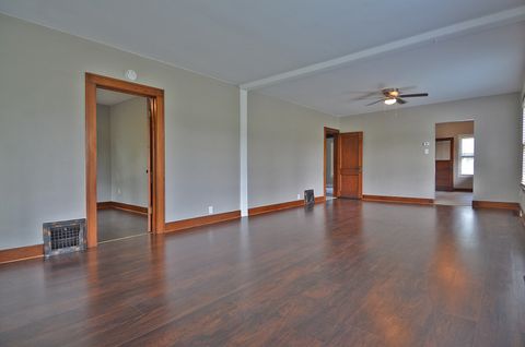 Tiny photo for 760 Guthrie Street, Ottawa, IL 61350 (MLS # 12488866)
