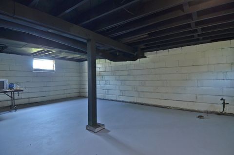 Tiny photo for 760 Guthrie Street, Ottawa, IL 61350 (MLS # 12488866)
