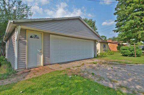 Tiny photo for 760 Guthrie Street, Ottawa, IL 61350 (MLS # 12488866)