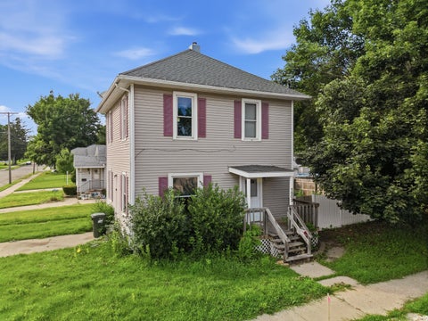 Photo of 1502 E 4TH Street, Sterling, IL 60181 (MLS # 12701862)