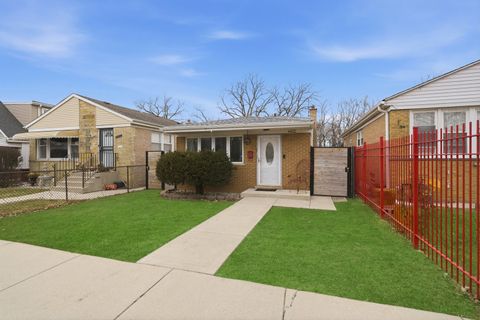 Tiny photo for 4412 S Leamington Avenue, Chicago, IL 60638 (MLS # 12581071)