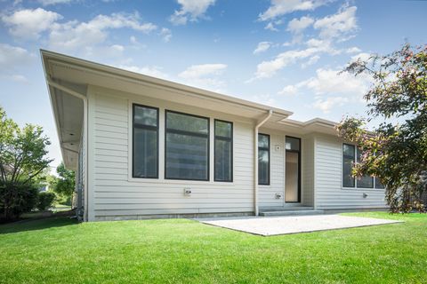 Tiny photo for 19 Heritage Drive, Highland Park, IL 60035 (MLS # 12472177)