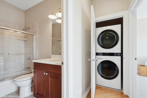Tiny photo for 511 Forest Avenue, Evanston, IL 60202 (MLS # 12752828)