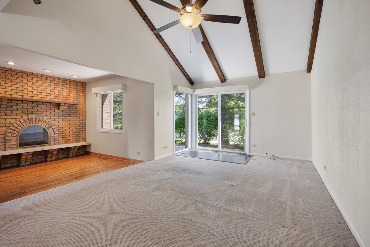 1525 Columbia Court