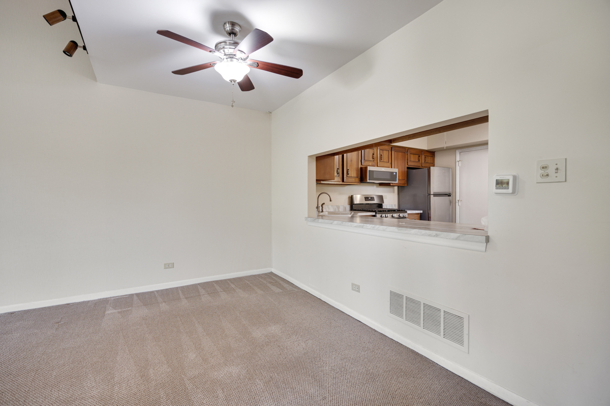 1525 Columbia Court