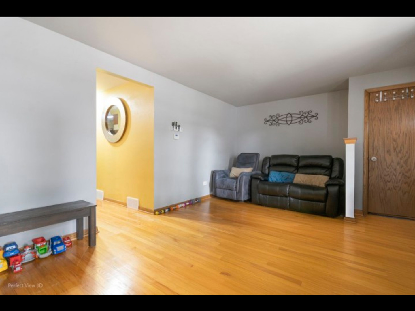 3308 W 63rd Place