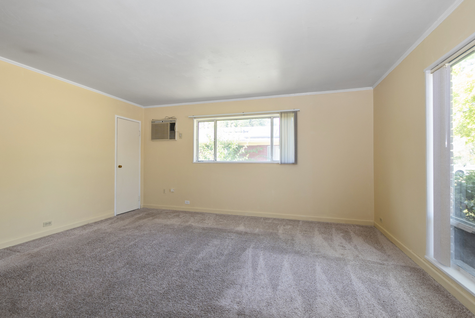 417 Lakewood Boulevard