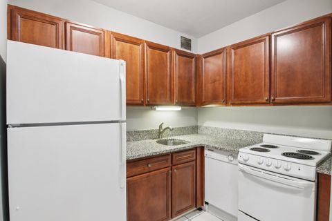 Tiny photo for 777 N Michigan Avenue #2906, Chicago, IL 60611 (MLS # 12610457)