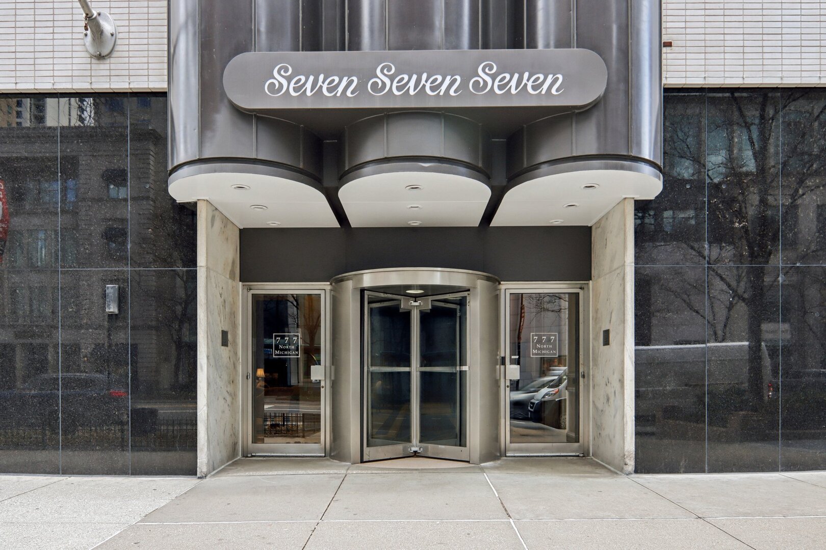 777 N Michigan Avenue 2906