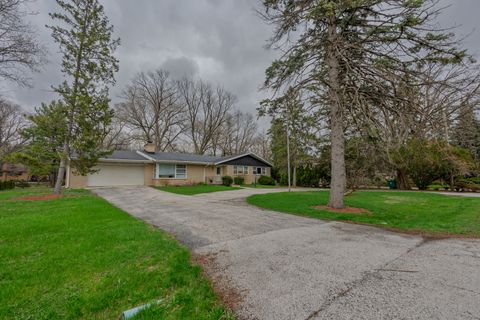 Tiny photo for 6325 Keokuk Road, Indian Head Park, IL 60525 (MLS # 12530492)