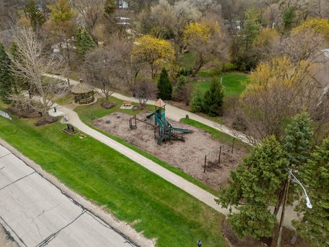 Tiny photo for 6325 Keokuk Road, Indian Head Park, IL 60525 (MLS # 12530492)
