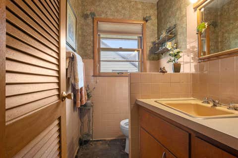 Tiny photo for 1721 PARKVIEW Avenue, Rockford, IL 61107 (MLS # 12735065)