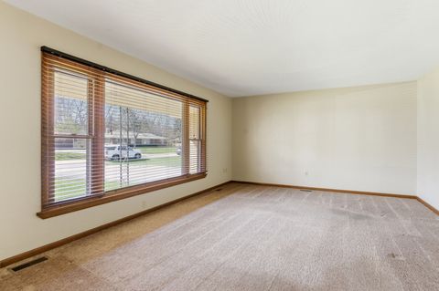 Tiny photo for 14 Knollwood Place, Joliet, IL 60433 (MLS # 12624814)
