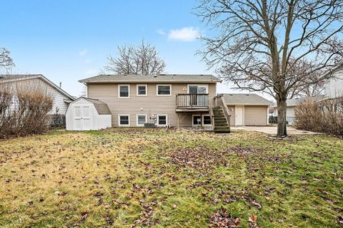 Tiny photo for 1205 Dover Lane, Elk Grove Village, IL 60007 (MLS # 12544457)