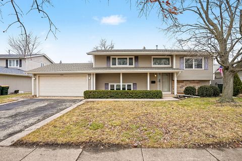 Photo of 1205 Dover Lane, Elk Grove Village, IL 60007 (MLS # 12544457)