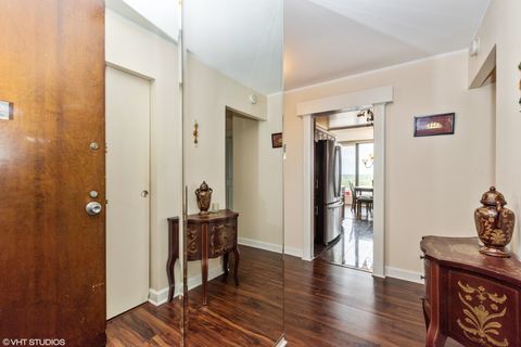 Tiny photo for 5445 N Sheridan Road #1815, Chicago, IL 60640 (MLS # 12370600)