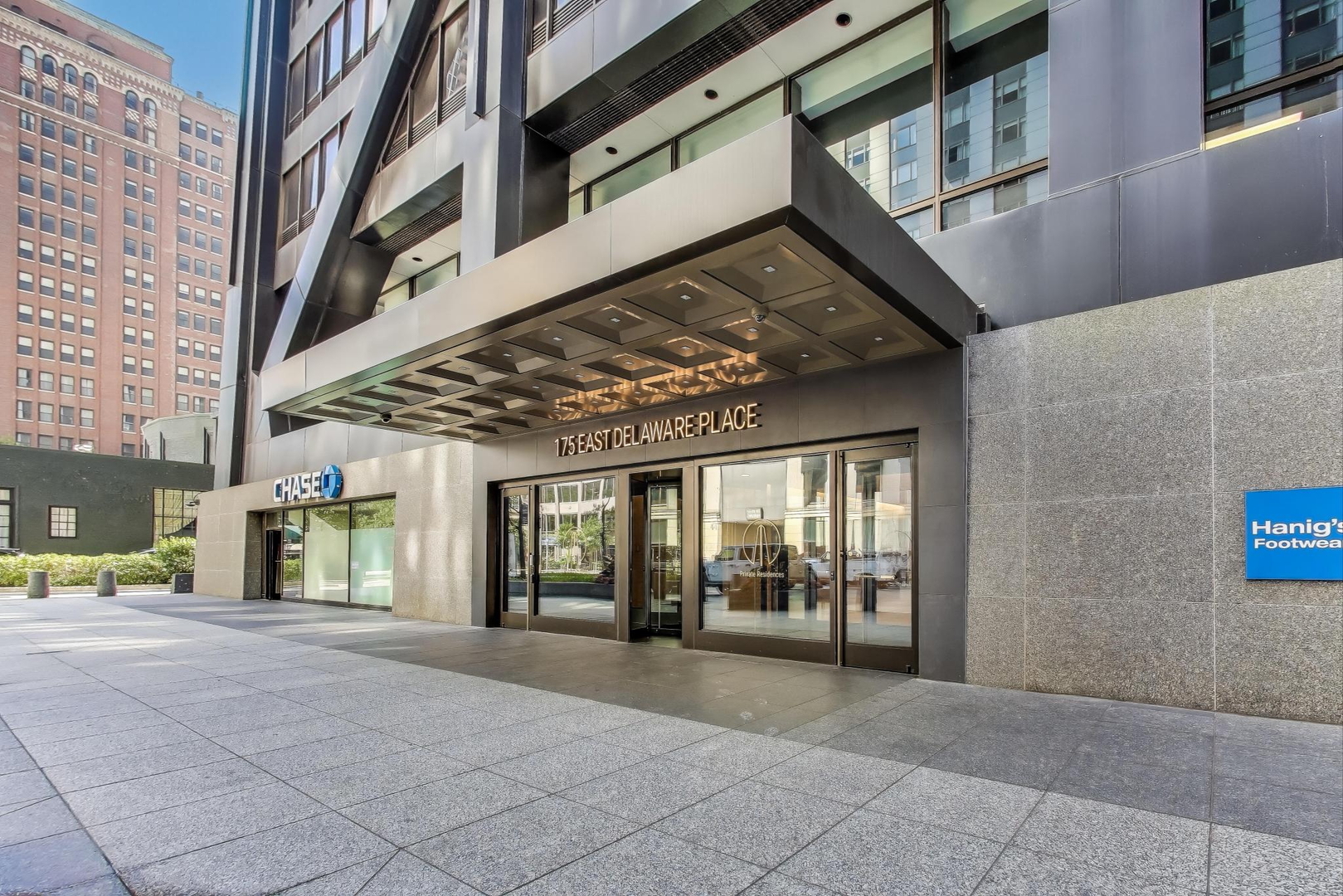 175 E Delaware Place 5502