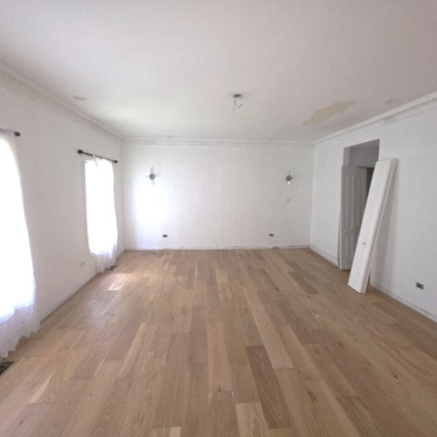 Tiny photo for 202 Roberts Cove Drive, Flossmoor, IL 60422 (MLS # 12703842)