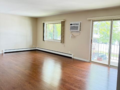 Tiny photo for 551 Carlysle Drive #10, Clarendon Hills, IL 60514 (MLS # 12633798)