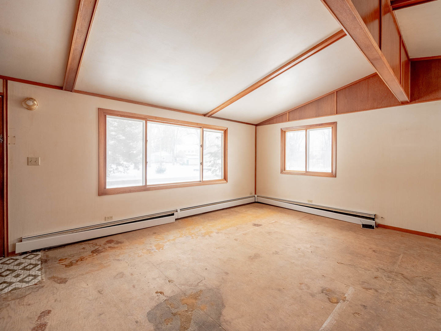 38867 N Lakewood Avenue