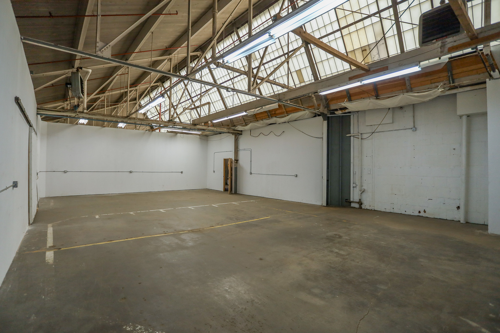 4045 N ROCKWELL Street 107