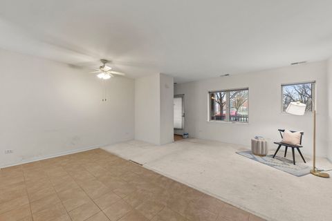 Tiny photo for 915 S Lytle Street #102, Chicago, IL 60607 (MLS # 12609514)
