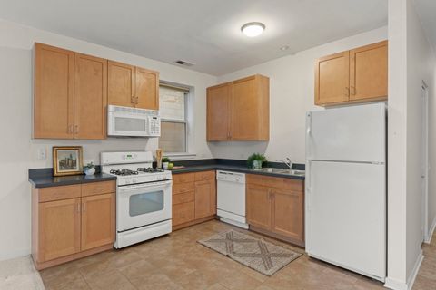 Tiny photo for 915 S Lytle Street #102, Chicago, IL 60607 (MLS # 12609514)