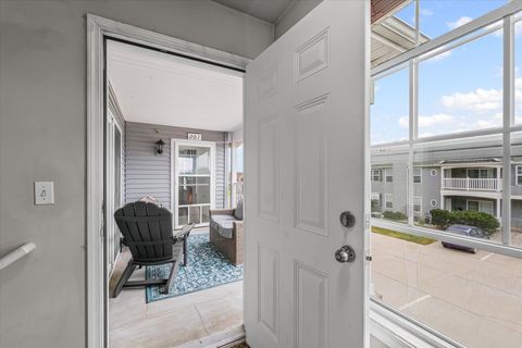 Tiny photo for 3044 Stillwater Landing #201, Urbana, IL 61802 (MLS # 12496605)