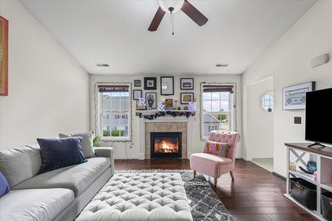 Tiny photo for 3044 Stillwater Landing #201, Urbana, IL 61802 (MLS # 12496605)