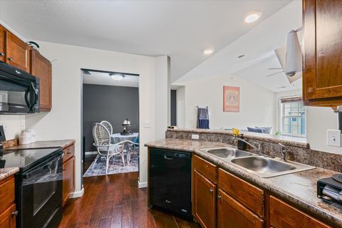 Tiny photo for 3044 Stillwater Landing #201, Urbana, IL 61802 (MLS # 12496605)