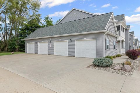 Tiny photo for 3044 Stillwater Landing #201, Urbana, IL 61802 (MLS # 12496605)