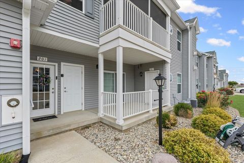 Tiny photo for 3044 Stillwater Landing #201, Urbana, IL 61802 (MLS # 12496605)