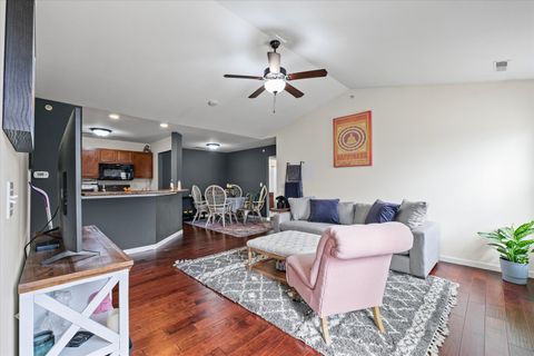 Tiny photo for 3044 Stillwater Landing #201, Urbana, IL 61802 (MLS # 12496605)