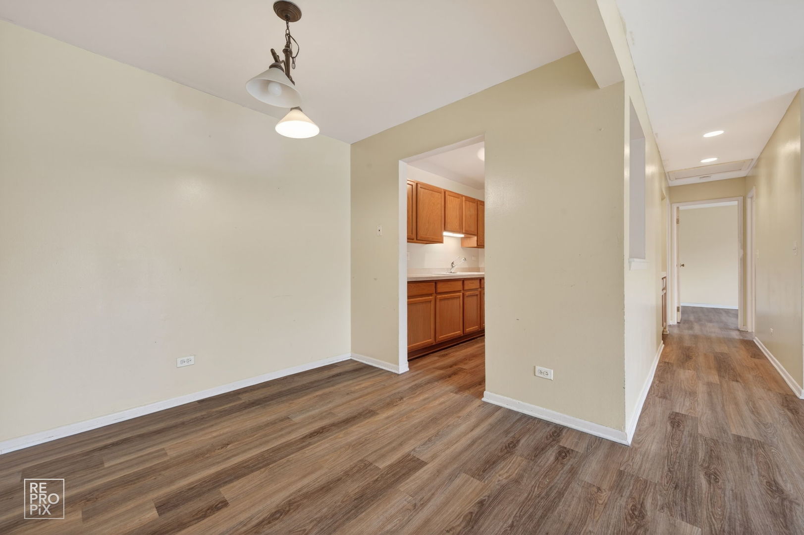 880 N Lakeside Drive 3C