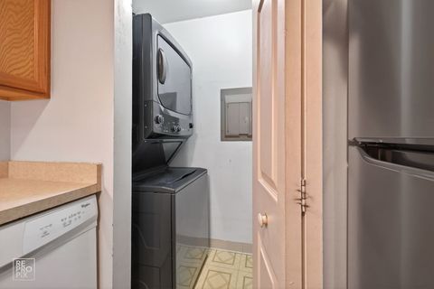 Tiny photo for 880 N Lakeside Drive #3C, Vernon Hills, IL 60061 (MLS # 12589637)