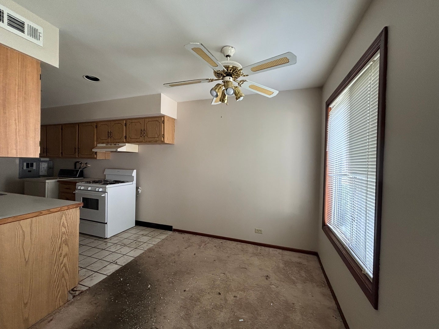 1353 Cove Drive 207B