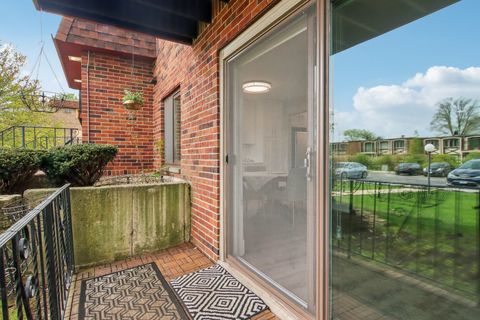 Tiny photo for 5704 W 128th Street #1C, Crestwood, IL 60418 (MLS # 12350528)